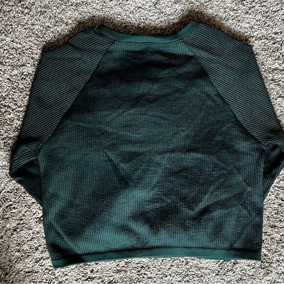 Womens waffle knit long sleeved workout top - Picture 2 of 2